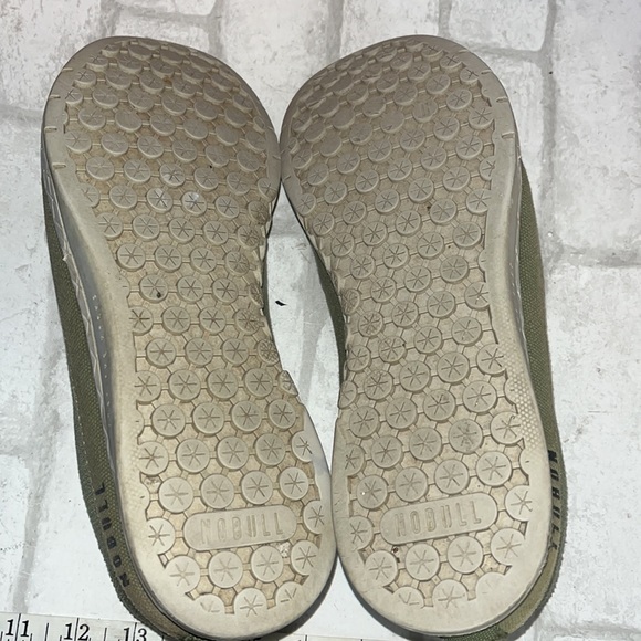 NOBULL MOSS CANVAS TRAINER SNEAKERS SHOES size 9 - Picture 16 of 16